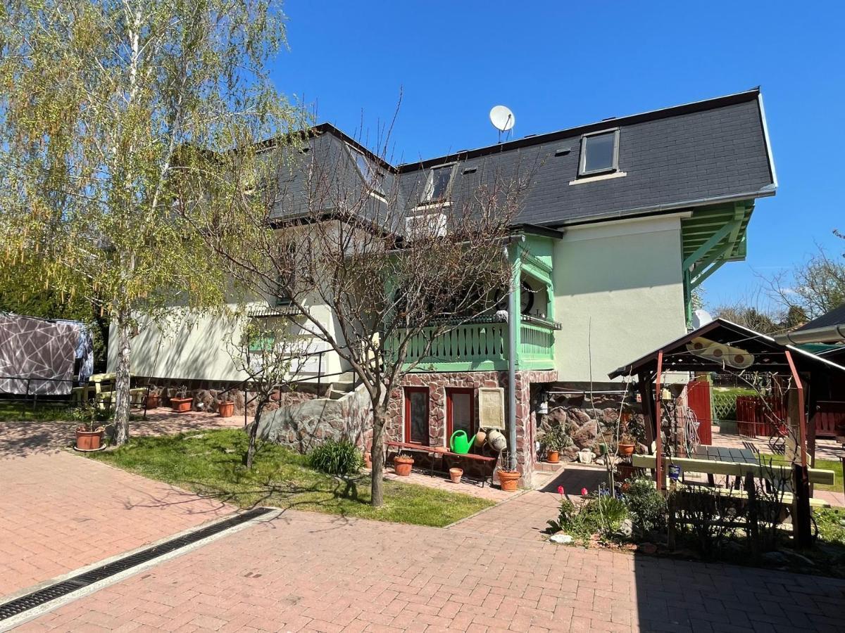 Tamas Apartman Balatonfoeldvar Sziveben- Egesz Evben Nyitva! Exterior foto